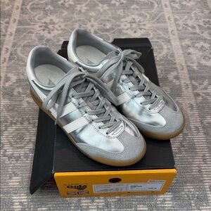 Gola Women's Silver and White Sneakers